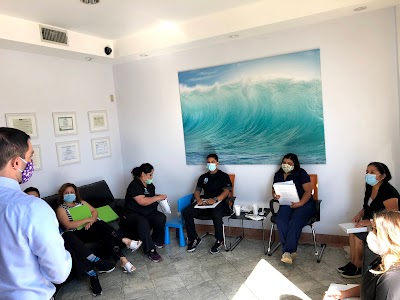 California Wave Dental Center