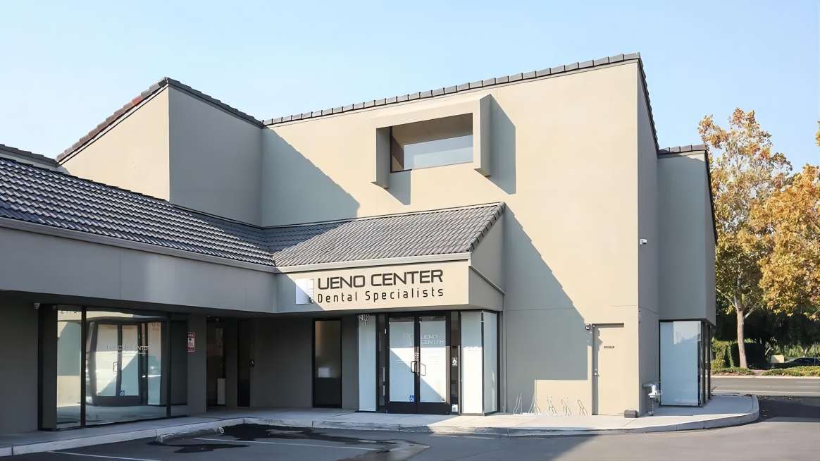 Ueno Center Dental Specialists