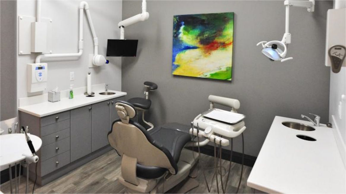 Nova Dental - Dr. Santiago Roldan