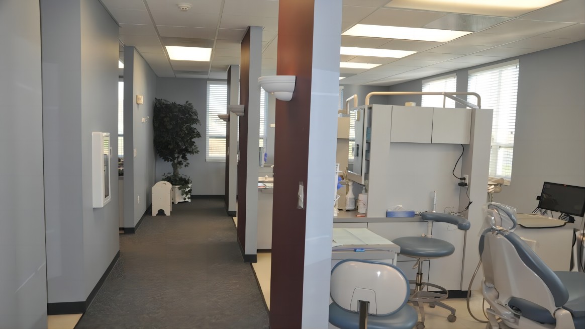 Summit Dental and Implant Clinic