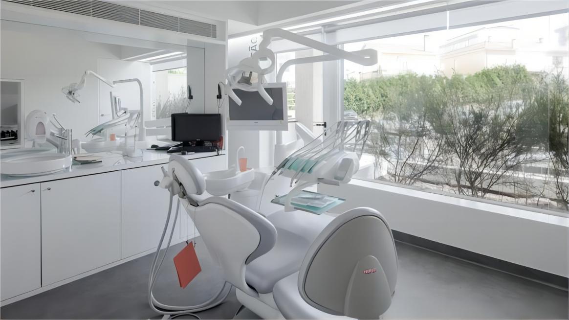 13 Area Dental Clinic