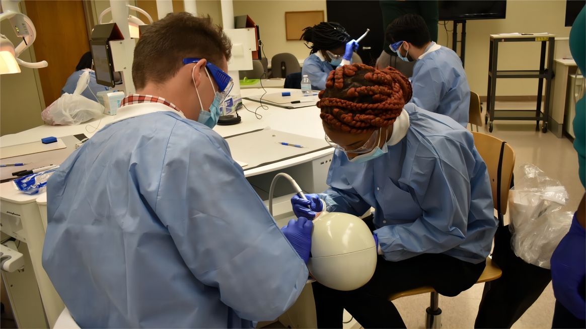 UT Health Science Center - College of Dentistry