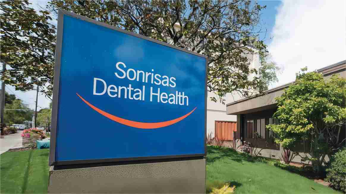 Sonrisas Dental Center