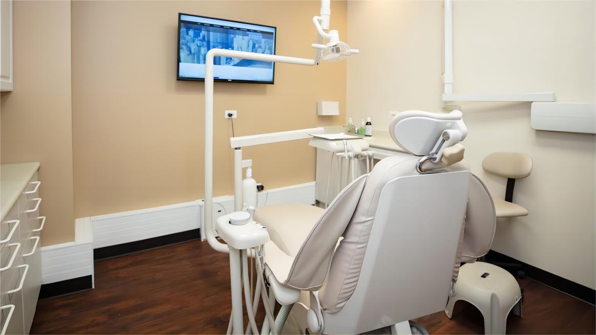 Dental Group of Chicago Family & Emergency Dentistry