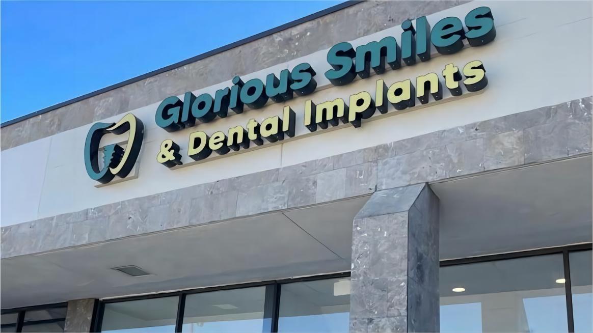 Glorious Smiles & Dental Implants